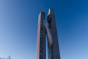 Голосуем за место для мемориала